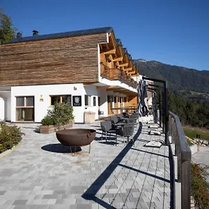 Giallo Dolomiti Wellness Pieve di Cadore